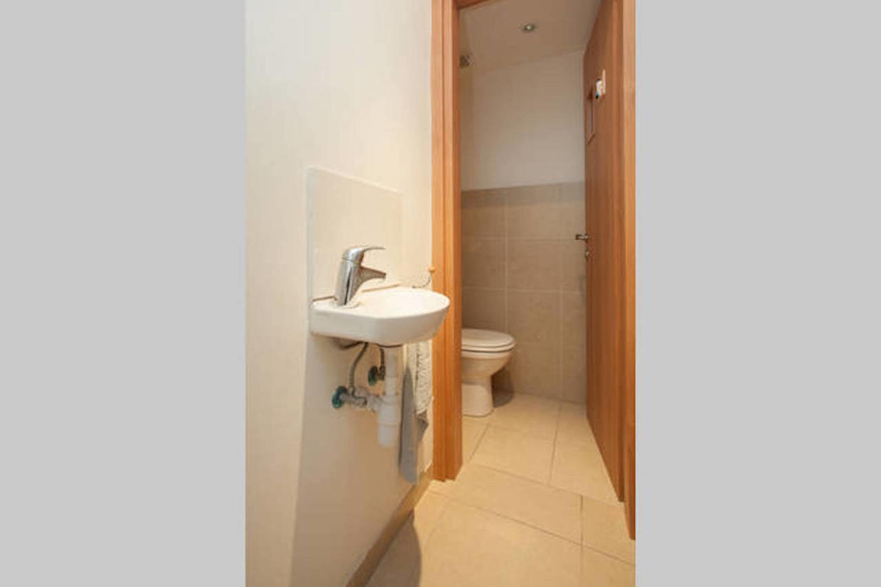 Cosy 1Br Near Beach By Feelhome Tel Aviv Exteriör bild
